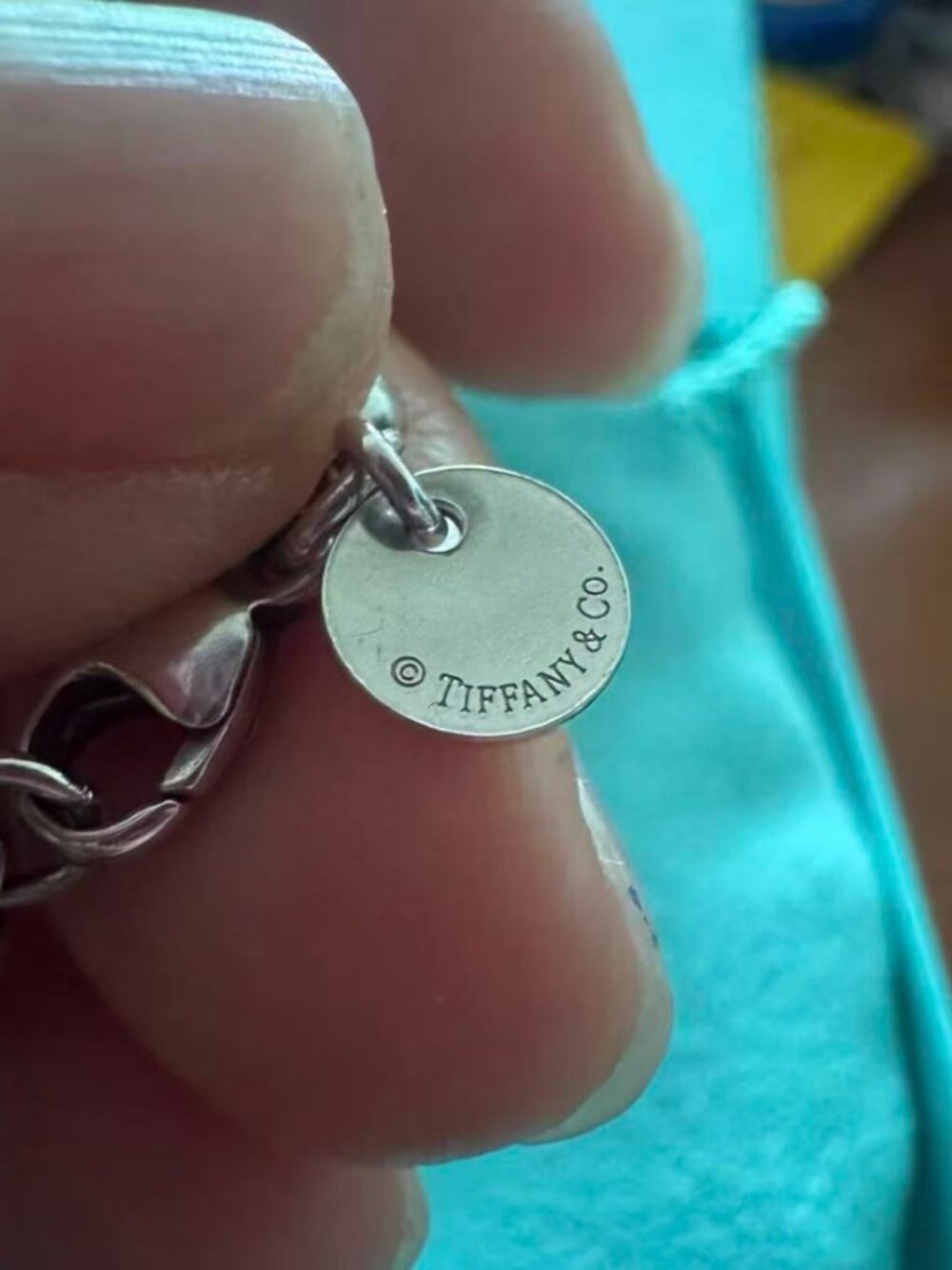 Tiffany & Co. Blue Heart Bead Bracelet - Picture 4 of 6